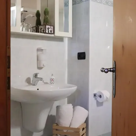 La Canonica Farm stay Brez